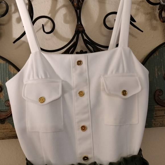 J F💓R Justify Wht/Khaki Green Belted Romper. NWT Size S - Picture 3 of 8